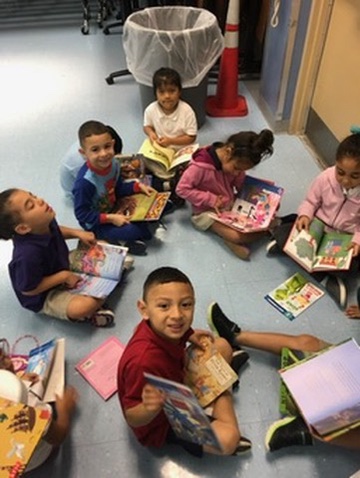 Reading circle on the classroom floor